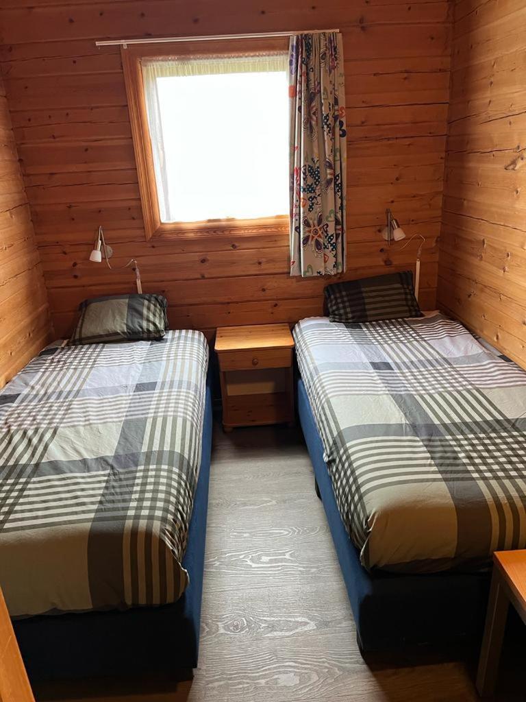 2 Bedroom Fins Chalet Gramsbergen Buitenkant foto